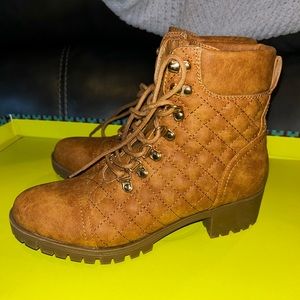G by Guess Quilted Combat Boots Tan Brown 8